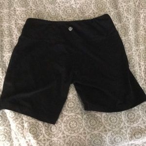 LuLuLemon-Black Align Short